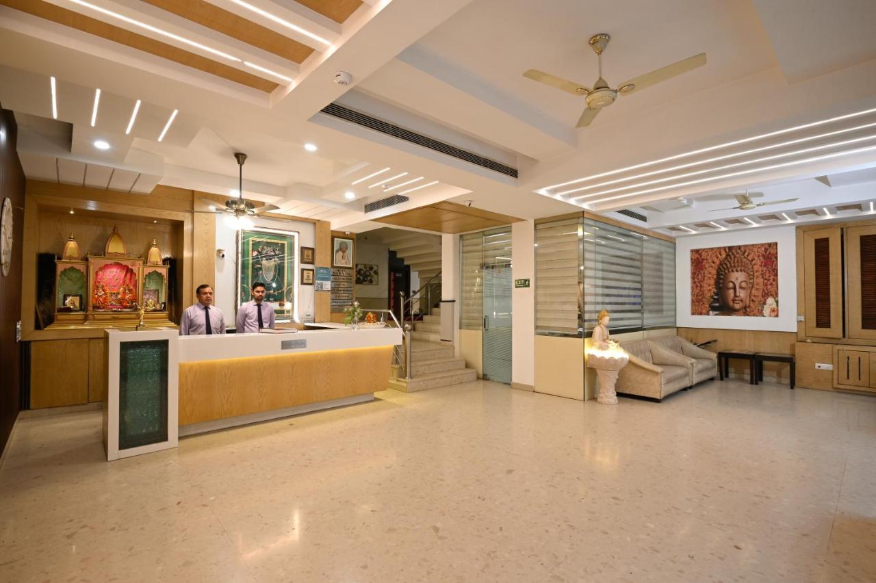 Hotel Baba Deluxe Near New Delhi Railway Station And City Center -By Rcg Hotels Exterior foto