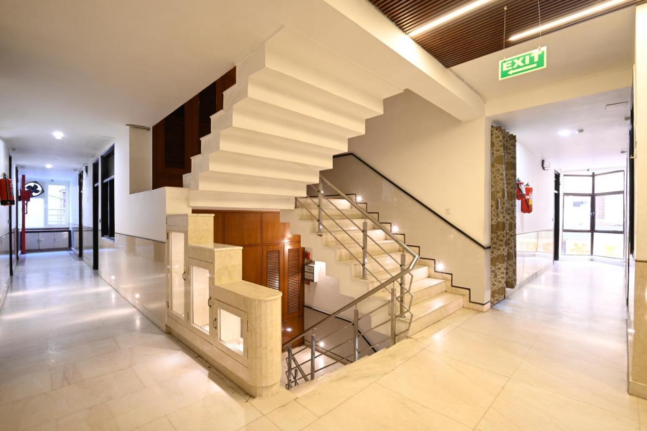 Hotel Baba Deluxe Near New Delhi Railway Station And City Center -By Rcg Hotels Exterior foto