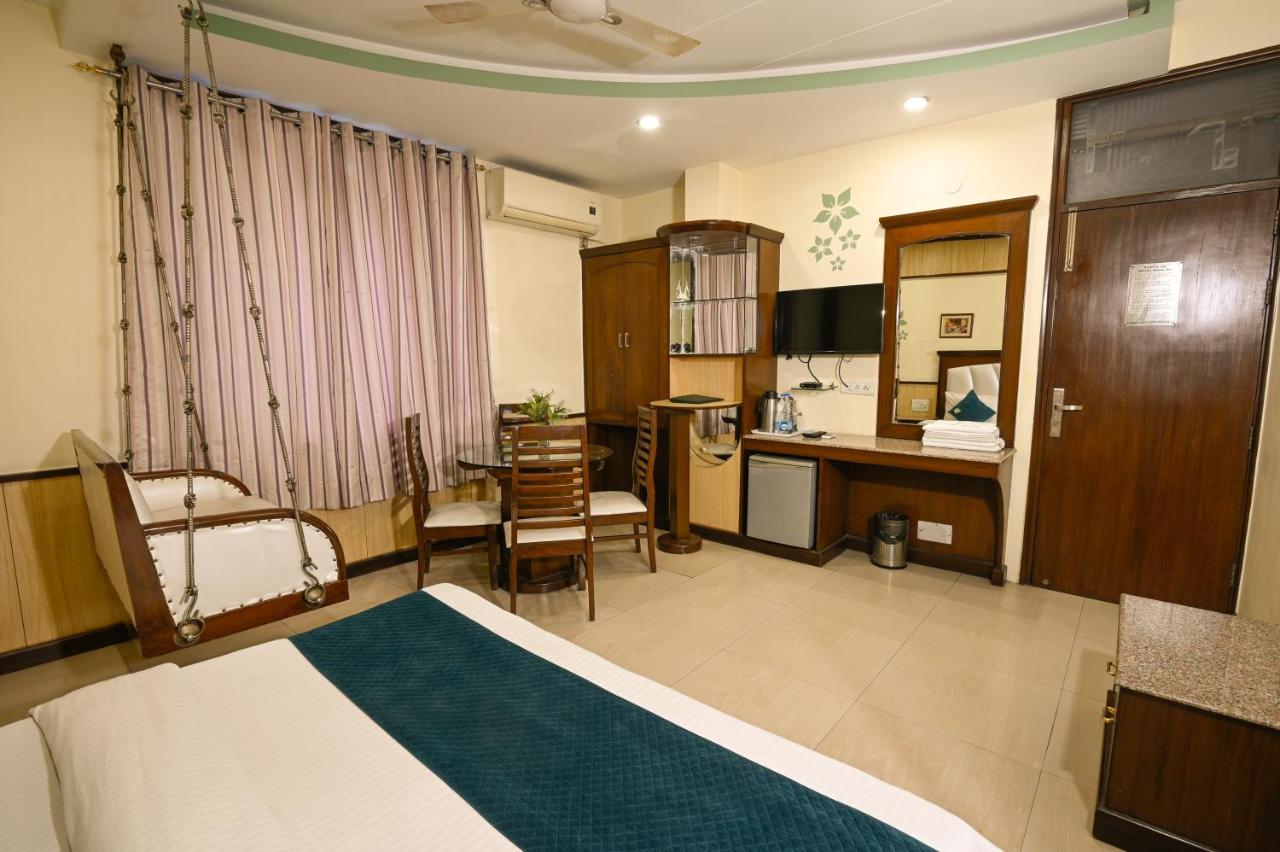 Hotel Baba Deluxe Near New Delhi Railway Station And City Center -By Rcg Hotels Exterior foto