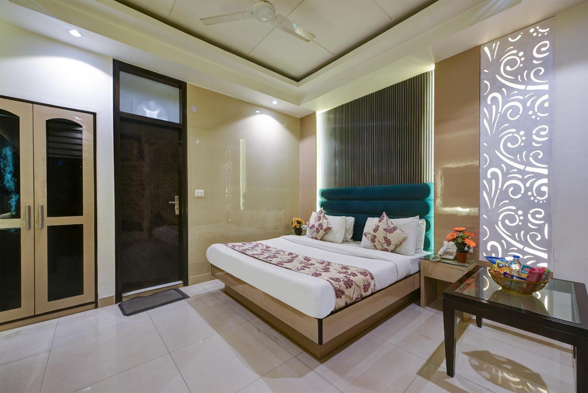 Hotel Baba Deluxe Near New Delhi Railway Station And City Center -By Rcg Hotels Exterior foto