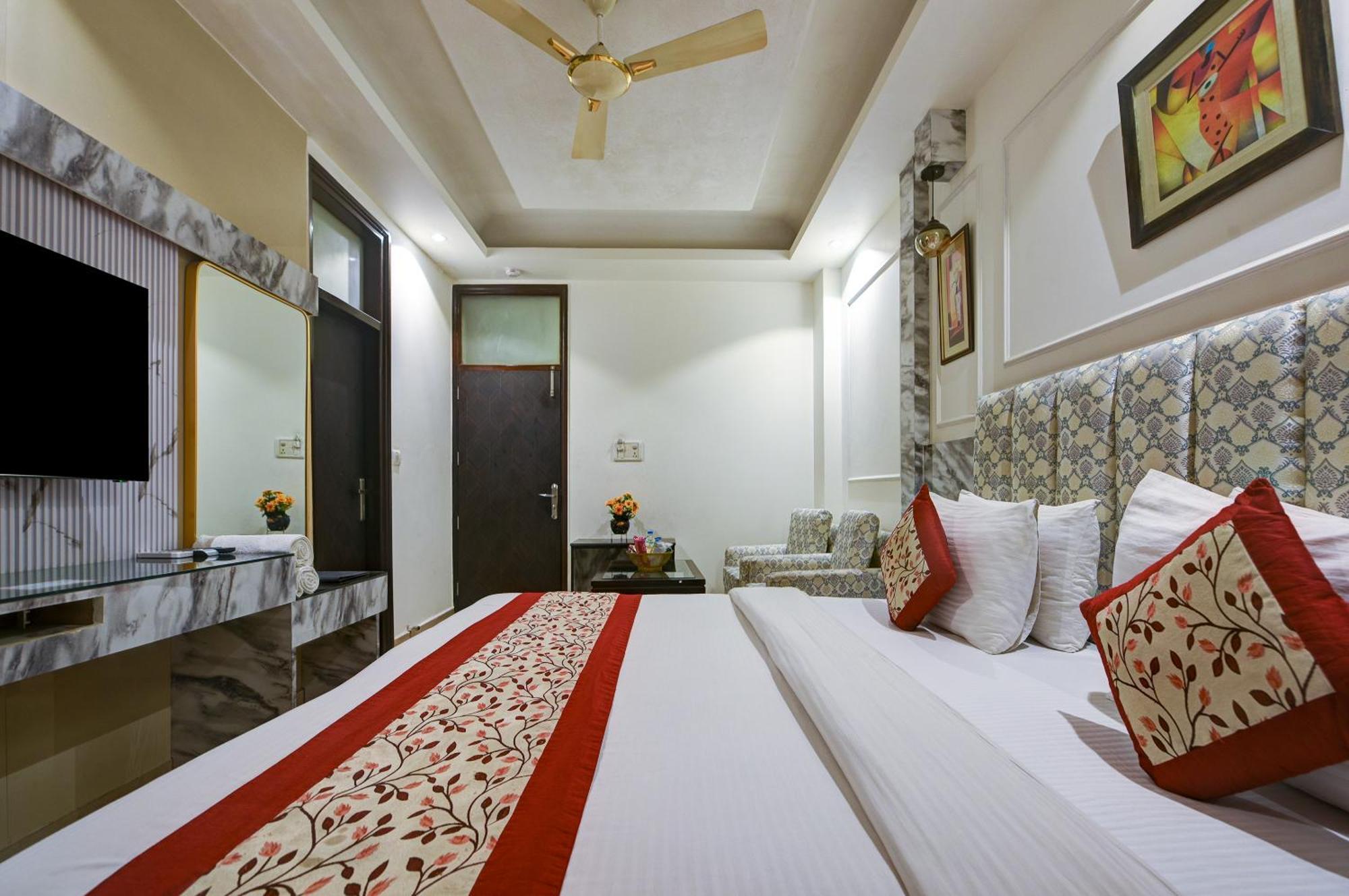 Hotel Baba Deluxe Near New Delhi Railway Station And City Center -By Rcg Hotels Exterior foto