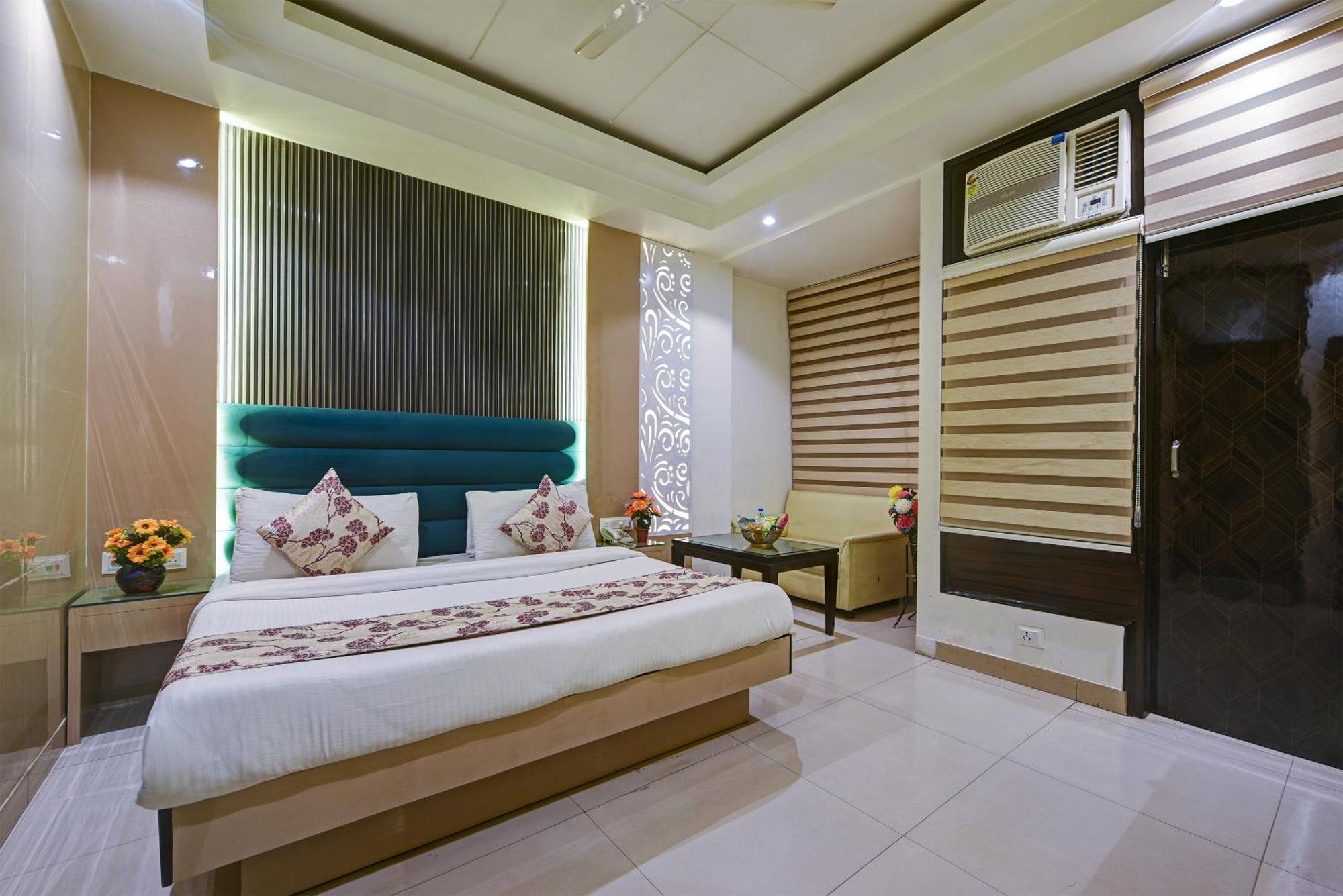 Hotel Baba Deluxe Near New Delhi Railway Station And City Center -By Rcg Hotels Exterior foto