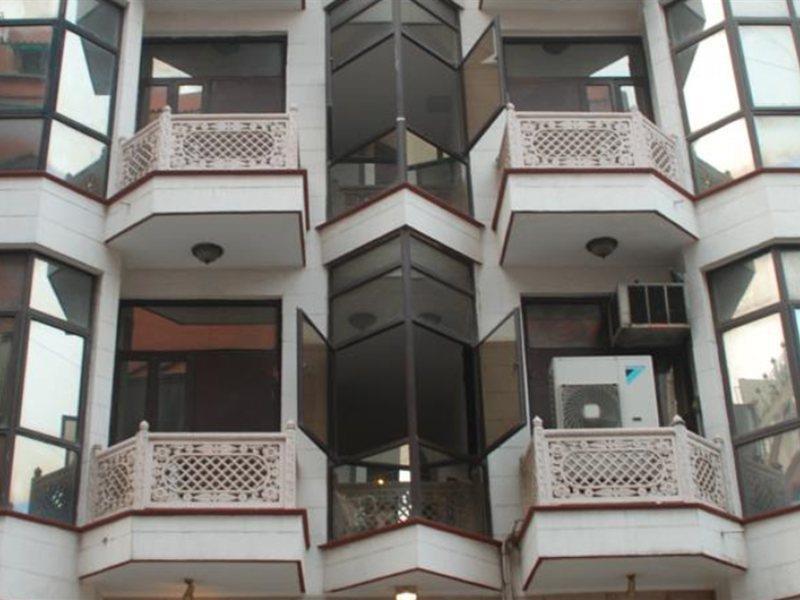 Hotel Baba Deluxe Near New Delhi Railway Station And City Center -By Rcg Hotels Exterior foto
